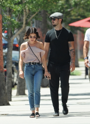 HQ
