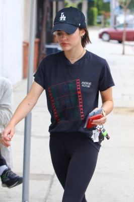 HQ
