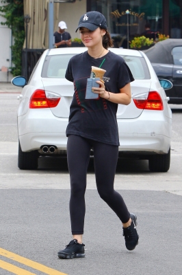 HQ
