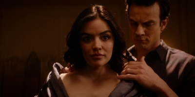 Katy_Keene_S01E10_Chapter_Ten_Gloria_1080p_AMZN_WEB-DL_DDP5_1_H_264-KiNGS_0024.jpg