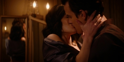 Katy_Keene_S01E10_Chapter_Ten_Gloria_1080p_AMZN_WEB-DL_DDP5_1_H_264-KiNGS_0041.jpg