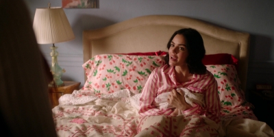 Katy_Keene_S01E10_Chapter_Ten_Gloria_1080p_AMZN_WEB-DL_DDP5_1_H_264-KiNGS_0086.jpg