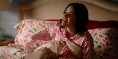 Katy_Keene_S01E10_Chapter_Ten_Gloria_1080p_AMZN_WEB-DL_DDP5_1_H_264-KiNGS_0091.jpg