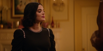Katy_Keene_S01E10_Chapter_Ten_Gloria_1080p_AMZN_WEB-DL_DDP5_1_H_264-KiNGS_0154.jpg