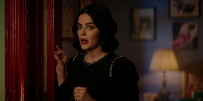 Katy_Keene_S01E10_Chapter_Ten_Gloria_1080p_AMZN_WEB-DL_DDP5_1_H_264-KiNGS_0429.jpg