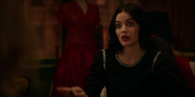 Katy_Keene_S01E10_Chapter_Ten_Gloria_1080p_AMZN_WEB-DL_DDP5_1_H_264-KiNGS_0453.jpg