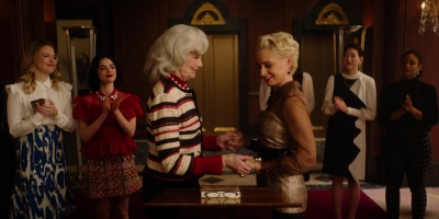 Katy_Keene_S01E10_Chapter_Ten_Gloria_1080p_AMZN_WEB-DL_DDP5_1_H_264-KiNGS_0538.jpg
