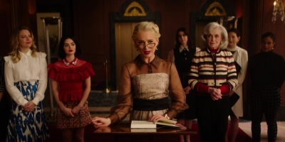 Katy_Keene_S01E10_Chapter_Ten_Gloria_1080p_AMZN_WEB-DL_DDP5_1_H_264-KiNGS_0572.jpg