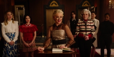 Katy_Keene_S01E10_Chapter_Ten_Gloria_1080p_AMZN_WEB-DL_DDP5_1_H_264-KiNGS_0574.jpg