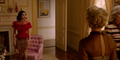 Katy_Keene_S01E10_Chapter_Ten_Gloria_1080p_AMZN_WEB-DL_DDP5_1_H_264-KiNGS_0640.jpg