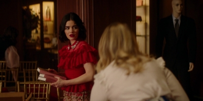 Katy_Keene_S01E10_Chapter_Ten_Gloria_1080p_AMZN_WEB-DL_DDP5_1_H_264-KiNGS_0657.jpg
