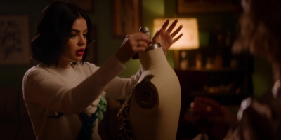 Katy_Keene_S01E10_Chapter_Ten_Gloria_1080p_AMZN_WEB-DL_DDP5_1_H_264-KiNGS_0891.jpg