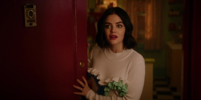 Katy_Keene_S01E10_Chapter_Ten_Gloria_1080p_AMZN_WEB-DL_DDP5_1_H_264-KiNGS_0913.jpg