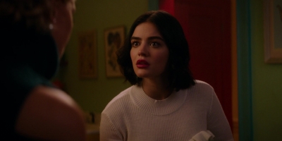 Katy_Keene_S01E10_Chapter_Ten_Gloria_1080p_AMZN_WEB-DL_DDP5_1_H_264-KiNGS_0943.jpg