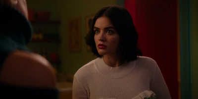 Katy_Keene_S01E10_Chapter_Ten_Gloria_1080p_AMZN_WEB-DL_DDP5_1_H_264-KiNGS_0953.jpg