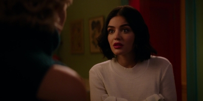 Katy_Keene_S01E10_Chapter_Ten_Gloria_1080p_AMZN_WEB-DL_DDP5_1_H_264-KiNGS_0961.jpg