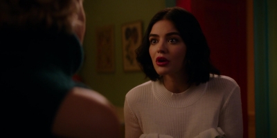 Katy_Keene_S01E10_Chapter_Ten_Gloria_1080p_AMZN_WEB-DL_DDP5_1_H_264-KiNGS_0965.jpg