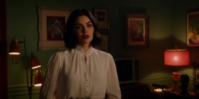 Katy_Keene_S01E10_Chapter_Ten_Gloria_1080p_AMZN_WEB-DL_DDP5_1_H_264-KiNGS_1445.jpg