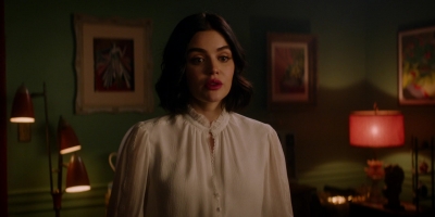 Katy_Keene_S01E10_Chapter_Ten_Gloria_1080p_AMZN_WEB-DL_DDP5_1_H_264-KiNGS_1457.jpg