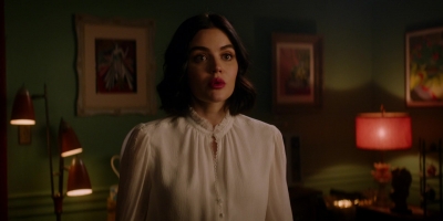 Katy_Keene_S01E10_Chapter_Ten_Gloria_1080p_AMZN_WEB-DL_DDP5_1_H_264-KiNGS_1458.jpg