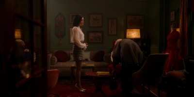 Katy_Keene_S01E10_Chapter_Ten_Gloria_1080p_AMZN_WEB-DL_DDP5_1_H_264-KiNGS_1466.jpg