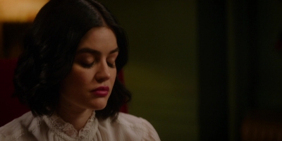 Katy_Keene_S01E10_Chapter_Ten_Gloria_1080p_AMZN_WEB-DL_DDP5_1_H_264-KiNGS_1492.jpg