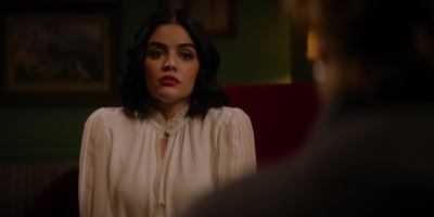 Katy_Keene_S01E10_Chapter_Ten_Gloria_1080p_AMZN_WEB-DL_DDP5_1_H_264-KiNGS_1501.jpg