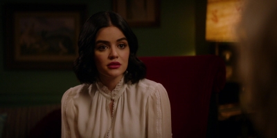 Katy_Keene_S01E10_Chapter_Ten_Gloria_1080p_AMZN_WEB-DL_DDP5_1_H_264-KiNGS_1507.jpg