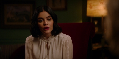Katy_Keene_S01E10_Chapter_Ten_Gloria_1080p_AMZN_WEB-DL_DDP5_1_H_264-KiNGS_1509.jpg