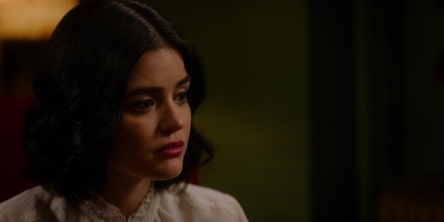 Katy_Keene_S01E10_Chapter_Ten_Gloria_1080p_AMZN_WEB-DL_DDP5_1_H_264-KiNGS_1533.jpg