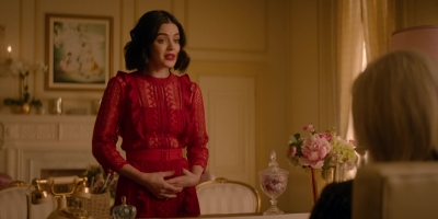 Katy_Keene_S01E10_Chapter_Ten_Gloria_1080p_AMZN_WEB-DL_DDP5_1_H_264-KiNGS_1713.jpg