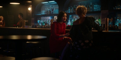 Katy_Keene_S01E10_Chapter_Ten_Gloria_1080p_AMZN_WEB-DL_DDP5_1_H_264-KiNGS_1769.jpg