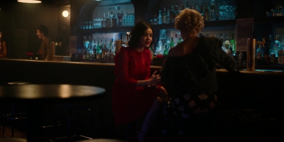 Katy_Keene_S01E10_Chapter_Ten_Gloria_1080p_AMZN_WEB-DL_DDP5_1_H_264-KiNGS_1771.jpg