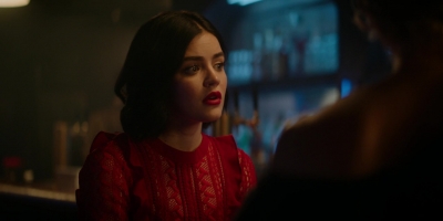 Katy_Keene_S01E10_Chapter_Ten_Gloria_1080p_AMZN_WEB-DL_DDP5_1_H_264-KiNGS_1805.jpg