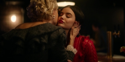 Katy_Keene_S01E10_Chapter_Ten_Gloria_1080p_AMZN_WEB-DL_DDP5_1_H_264-KiNGS_1917.jpg