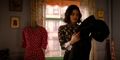 Katy_Keene_S01E10_Chapter_Ten_Gloria_1080p_AMZN_WEB-DL_DDP5_1_H_264-KiNGS_1927.jpg