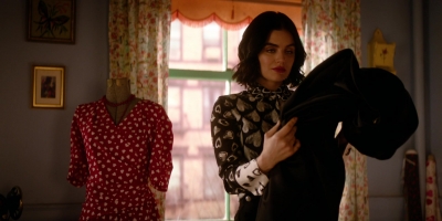 Katy_Keene_S01E10_Chapter_Ten_Gloria_1080p_AMZN_WEB-DL_DDP5_1_H_264-KiNGS_1928.jpg