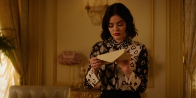 Katy_Keene_S01E10_Chapter_Ten_Gloria_1080p_AMZN_WEB-DL_DDP5_1_H_264-KiNGS_1987.jpg