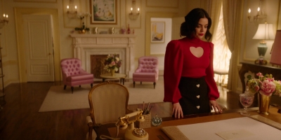 Katy_Keene_S01E10_Chapter_Ten_Gloria_1080p_AMZN_WEB-DL_DDP5_1_H_264-KiNGS_2471.jpg