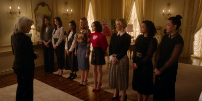 Katy_Keene_S01E10_Chapter_Ten_Gloria_1080p_AMZN_WEB-DL_DDP5_1_H_264-KiNGS_2489.jpg