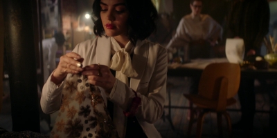 Katy_Keene_S01E11_Chapter_Eleven_Who_Can_I_Turn_To_1080p_AMZN_WEB-DL_DDP5_1_H_264-KiNGS_0031.jpg