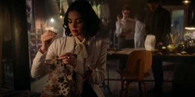 Katy_Keene_S01E11_Chapter_Eleven_Who_Can_I_Turn_To_1080p_AMZN_WEB-DL_DDP5_1_H_264-KiNGS_0032.jpg