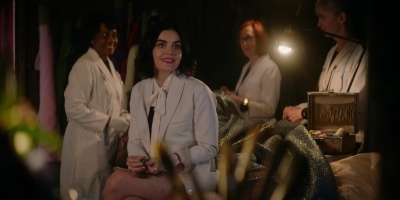 Katy_Keene_S01E11_Chapter_Eleven_Who_Can_I_Turn_To_1080p_AMZN_WEB-DL_DDP5_1_H_264-KiNGS_0063.jpg