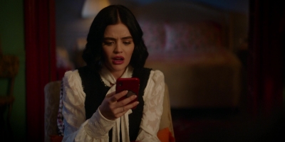 Katy_Keene_S01E11_Chapter_Eleven_Who_Can_I_Turn_To_1080p_AMZN_WEB-DL_DDP5_1_H_264-KiNGS_0121.jpg
