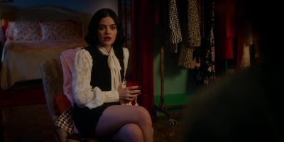 Katy_Keene_S01E11_Chapter_Eleven_Who_Can_I_Turn_To_1080p_AMZN_WEB-DL_DDP5_1_H_264-KiNGS_0144.jpg