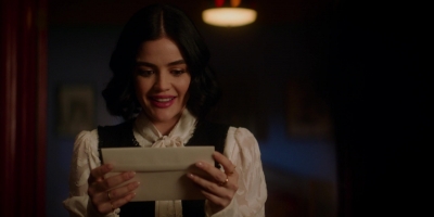 Katy_Keene_S01E11_Chapter_Eleven_Who_Can_I_Turn_To_1080p_AMZN_WEB-DL_DDP5_1_H_264-KiNGS_0156.jpg