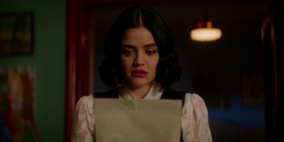 Katy_Keene_S01E11_Chapter_Eleven_Who_Can_I_Turn_To_1080p_AMZN_WEB-DL_DDP5_1_H_264-KiNGS_0173.jpg