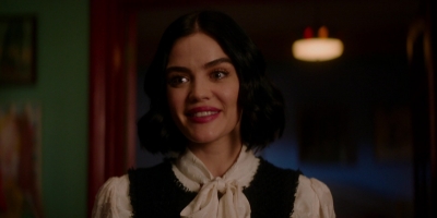Katy_Keene_S01E11_Chapter_Eleven_Who_Can_I_Turn_To_1080p_AMZN_WEB-DL_DDP5_1_H_264-KiNGS_0205.jpg