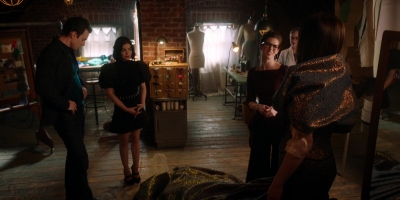 Katy_Keene_S01E11_Chapter_Eleven_Who_Can_I_Turn_To_1080p_AMZN_WEB-DL_DDP5_1_H_264-KiNGS_0529.jpg