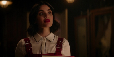 Katy_Keene_S01E12_Chapter_Twelve_Chain_of_Fools_1080p_AMZN_WEB-DL_DDP5_1_H_264-KiNGS_0508.jpg
